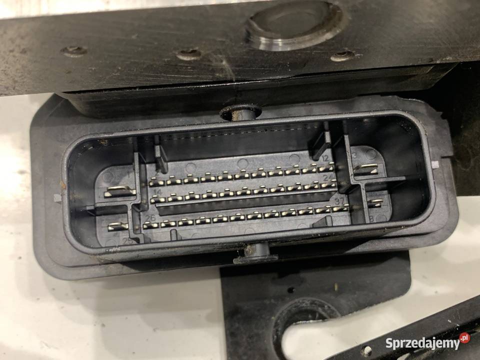 POMPA ABS DACIA DUSTER 476606804R 15 116 sprzedam