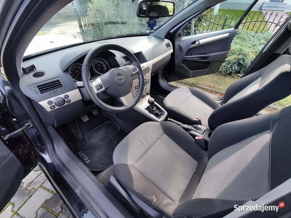 Astra H 2008 combi 16 Pb hak manual nówka kpl nieuszkodzony Łężce