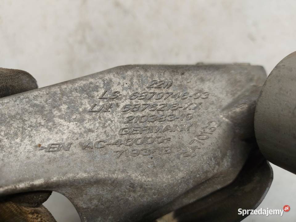 BMW G23 G22 M440i Cabrio Łapa mocowanie silnika