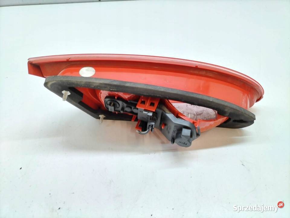LAMPA TYŁ W KLAPĘ PRAWA EU PRZED LIFT Seat Leon