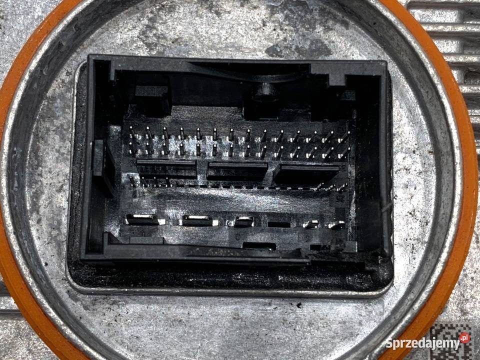 PRZETWORNICA XENON SKODA SUPERB III 992941571AA osobowe sprzedam