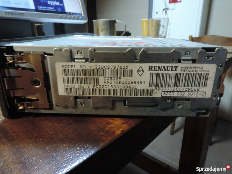 RENAULT LAGUNA II RADIO FABRYCZNE osobowe Nowy Sącz