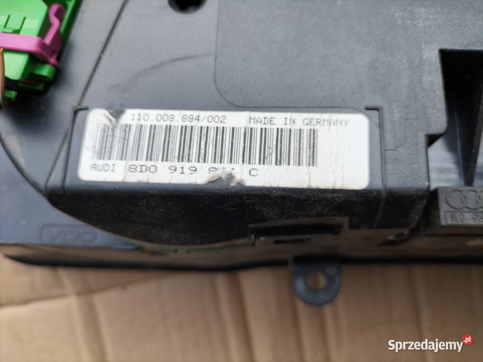 AUDI A4B5 A4 B5 8D0919861C LICZNIK ZEGARY Kamień-Kolonia