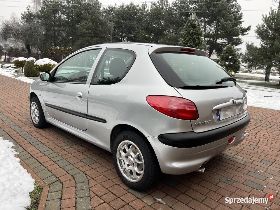 Peugeot 206 14 8v benzyna brak korozji zadbany poduszka powietrzna Tąpkowice sprzedam