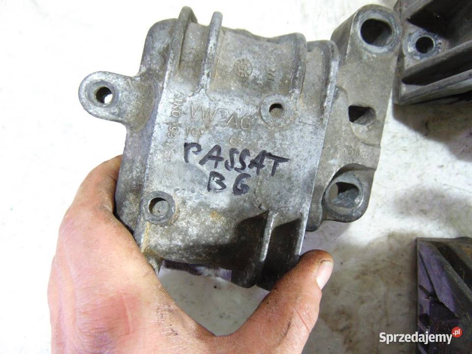 ŁAPA PODUSZKA SILNIKA VW PASSAT B6 1K0199262