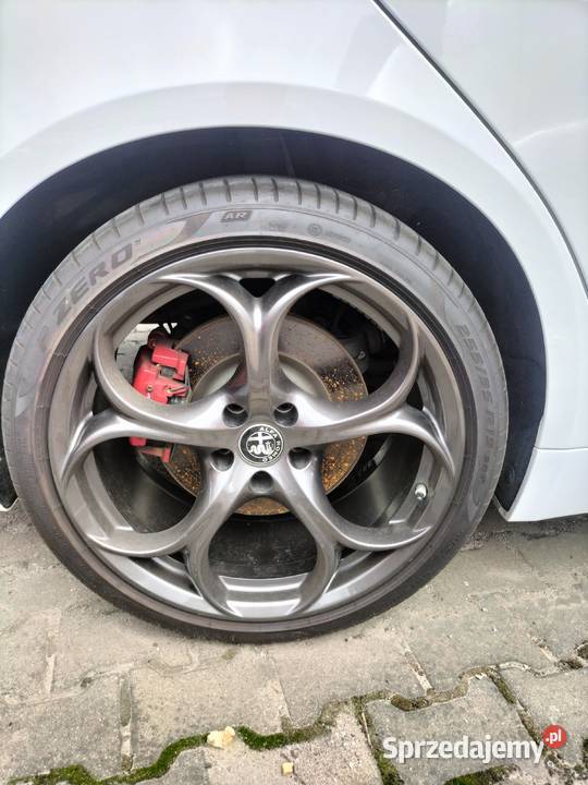 Sprzedam używane letnie opony Pirelli fabryczne Mińsk Mazowiecki