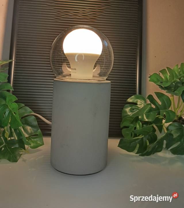 BKLicht betonowa lampa stołowa Trzcianka