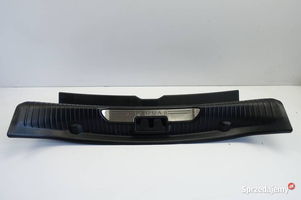 Jaguar XJ X351 NAKŁADKA LISTWA TYLNEGO PASA tył Rudka