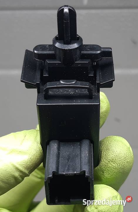 WŁĄCZNIK ŚWIATEŁ STOP OPEL ANTARA A MOKKA Mielęcin