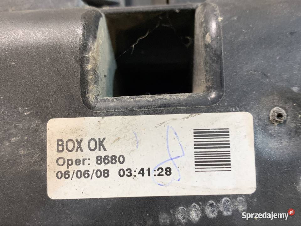 obudowa skrzynki bezpieczników 8680 opel corsa d Rok produkcji 2008 Szczecin