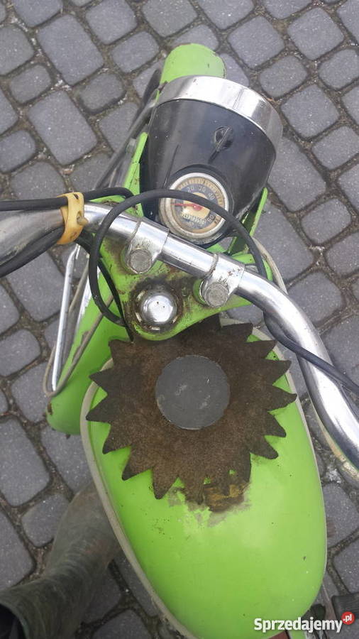 Motorower Komar uszkodzony Zbuczyn