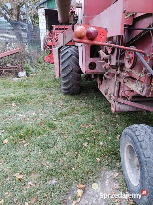 Kombajn zbożowy bizon Z056 lubelskie