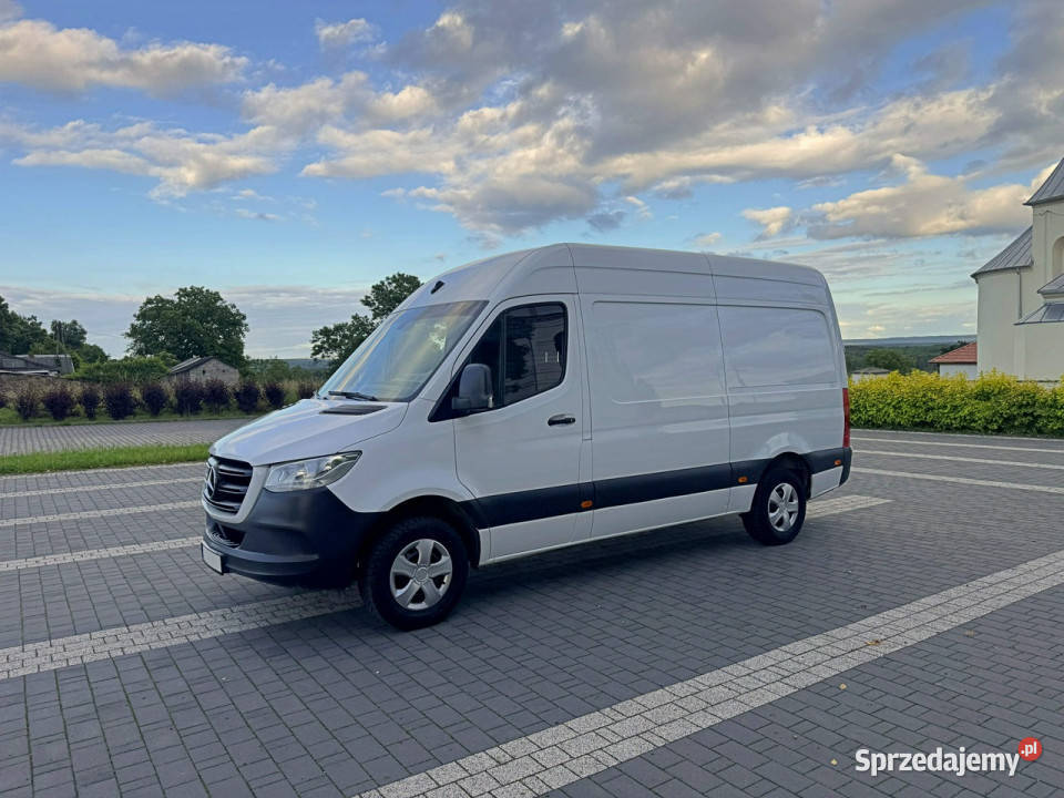 Mercedes Sprinter 314 143 Klima MBux Kamera Navi Rok produkcji 2019 Bliżyn