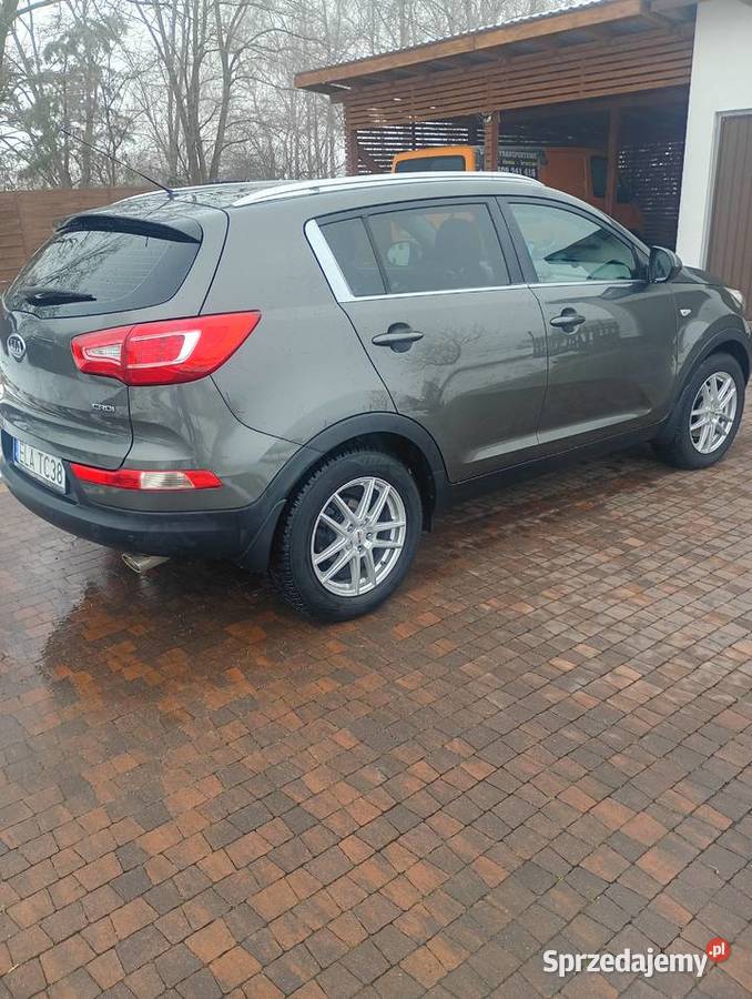 ładna kia sportage SUV Widawa