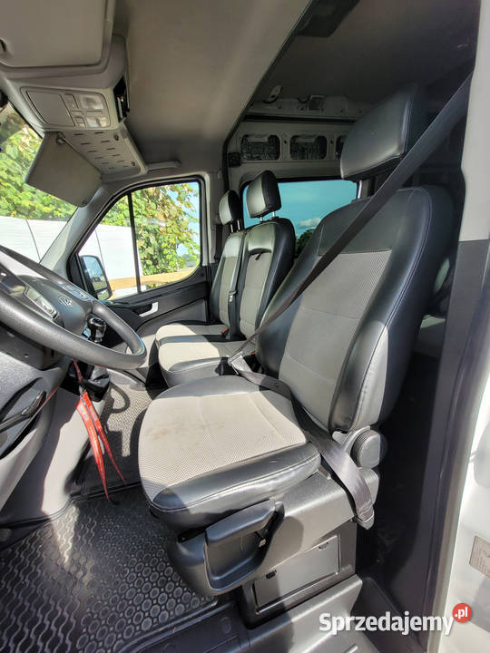 Pojedynczy fotel kierowcy do busa ze schowkiem Bełchatów