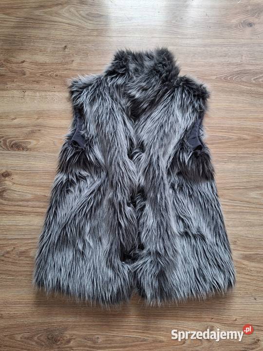 Ciemne popielate wiosenne szare futro Kraków