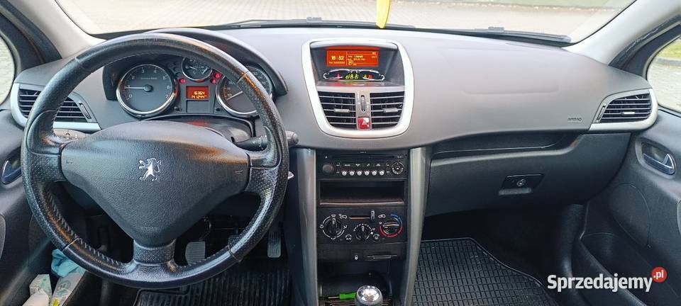 Peugeot 207 14 8v 73 lakier metallic