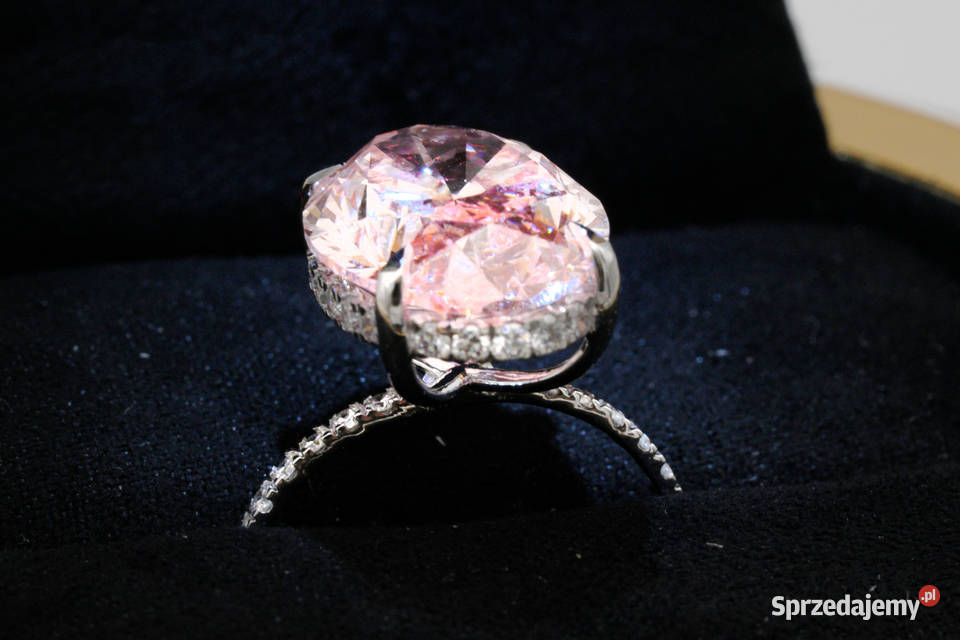 Ekskluzywny pierścionek damski 18karatowe białe Szczecin