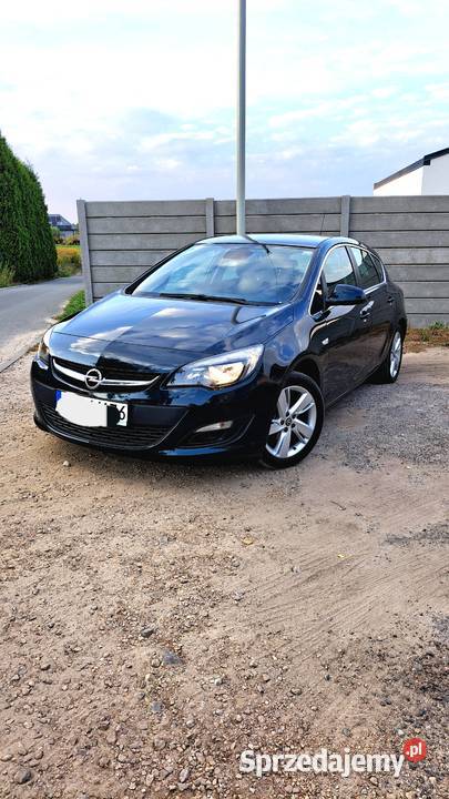 Sprzedam Astrę J 14Turbo 1400cm3 Astra Orzesze sprzedam