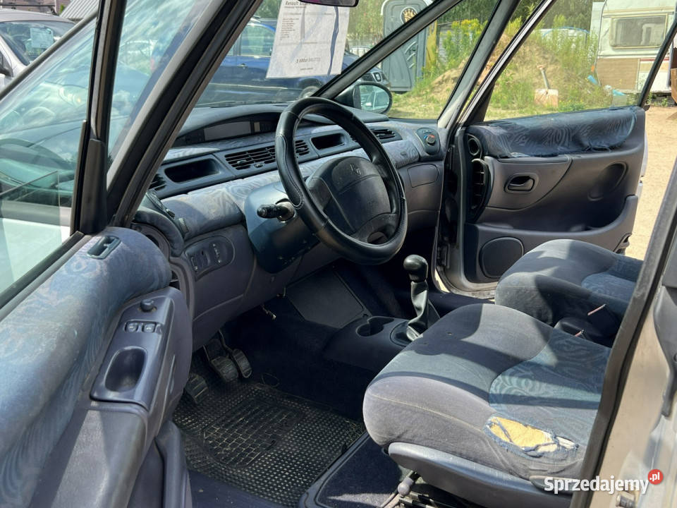 Renault Espace 22 Diesel 1999r Z Hakiem i srebrny