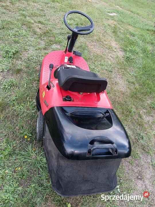 Czerwone Ferrari 663 Traktorek kosiarka Nieciecz Włościańska sprzedam