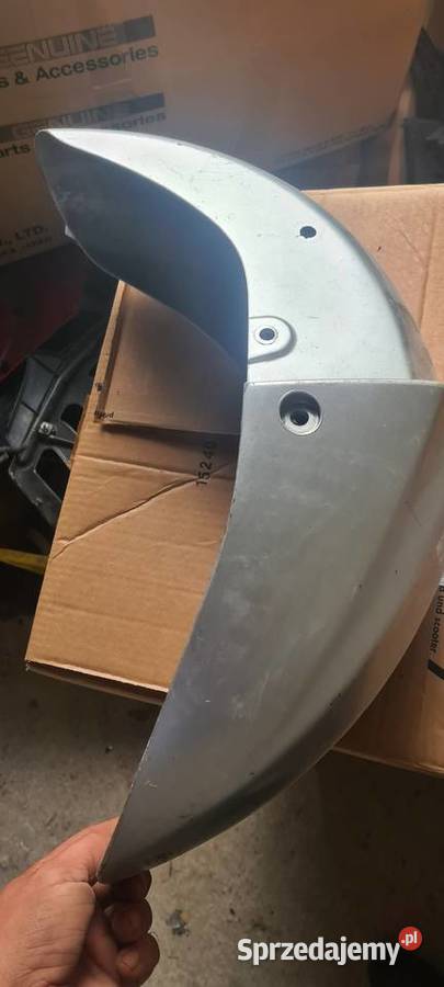 Suzuki Burgman 125 150 blotnik przod uh125 0206