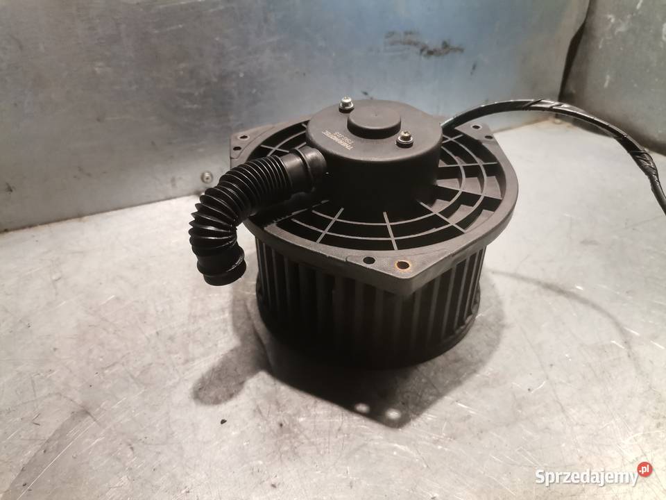 HONDA CIVIC 7 VII FL WENTYLATOR DMUCHAWA Części samochodowe Nowy Sącz