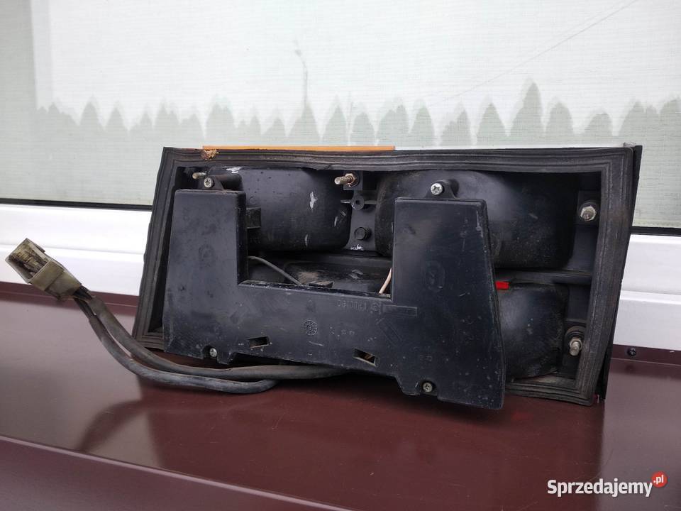 FSO Polonez Borowicz lampa tył tylna prawa wkład łódzkie Sieradz