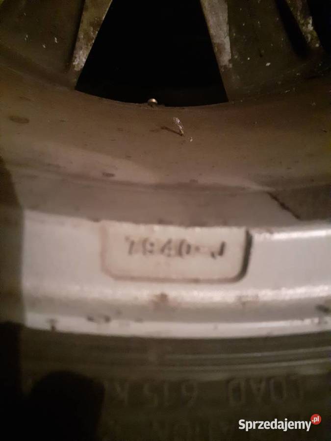 Sprzedam opony zimowe 20555 R16 z felgami Samochodowe Jaworzno sprzedam