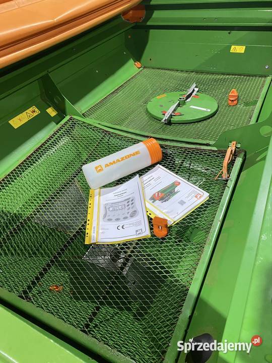 Rozsiewacz AMAZONE M 1001 SBS AMADOS Plus Kłodawa sprzedam