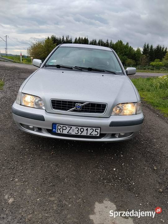 Volvo v40 18 122 1800cm3 Przemyśl
