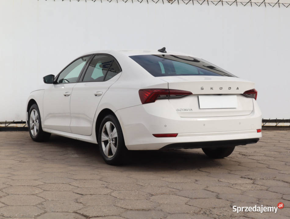 Skoda Octavia 15 TSI sprzedam