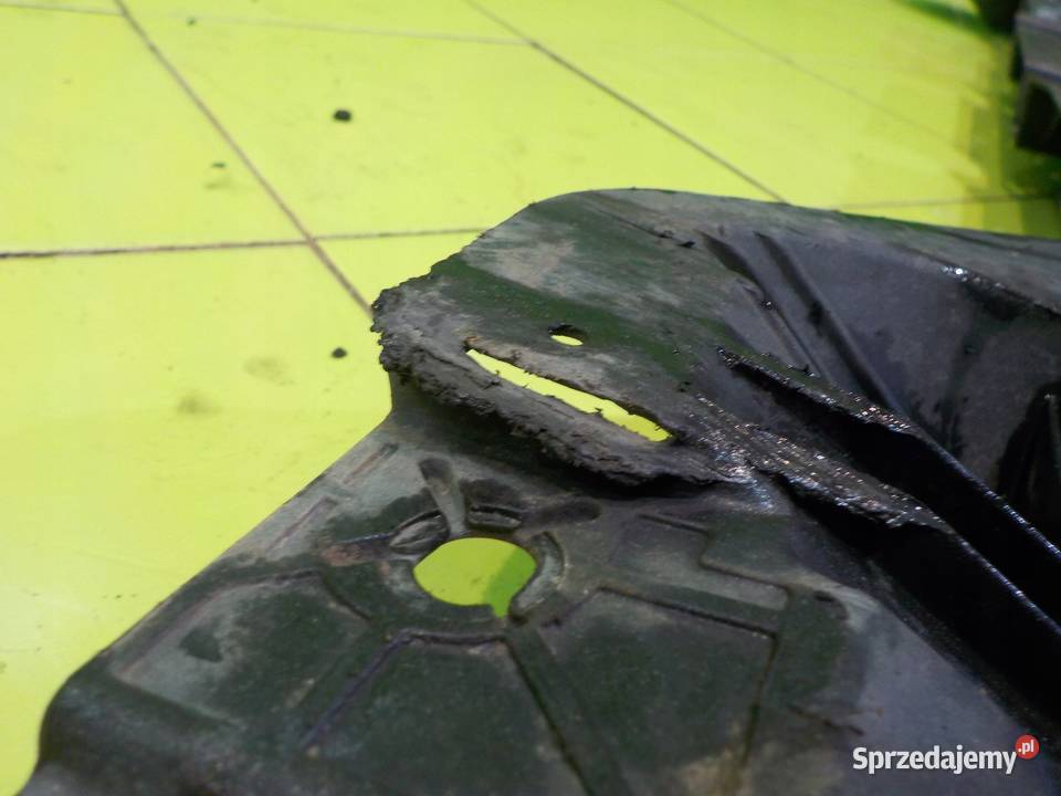 TOYOTA PRIUS III 10r 5D oslona pod zderzak przod