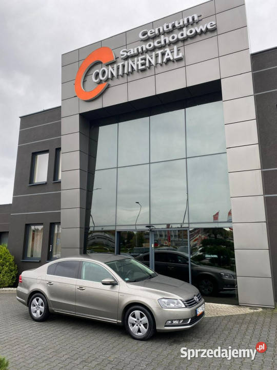 Volkswagen Passat LED bixenon tempomat PDC navi wspomaganie kierownicy