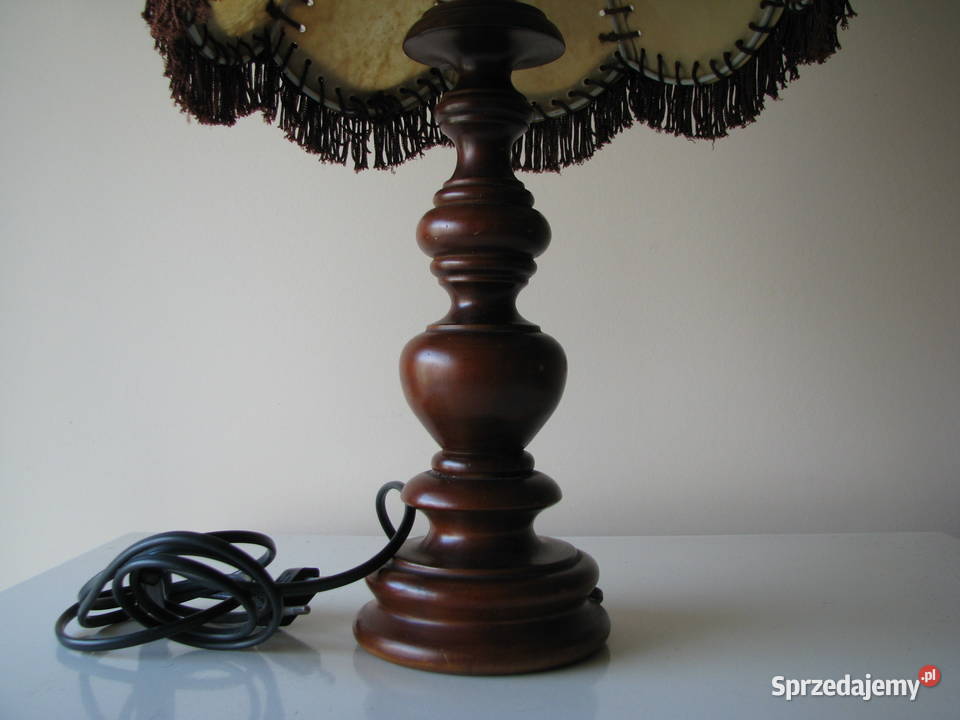 Stara lampa stołowa stojąca z abażurem ze skóry Lampy stołowe i nocne