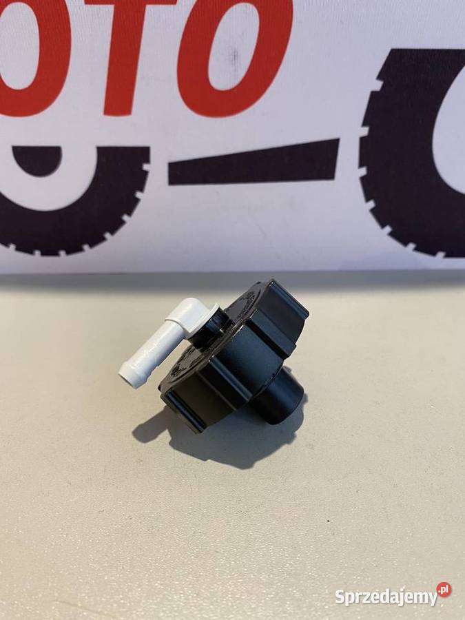 Korek zbiorniczka wyrównawczego Massey Ferguson