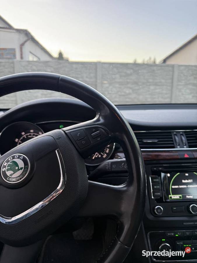 Skoda Superb II 20 TSI 200 2012 Najwyższa wersja Poraj
