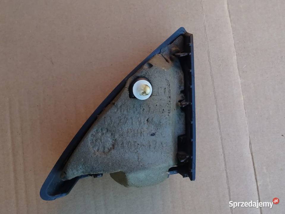 Maskownica na głośnik z drzwi prawych lewych Parcice