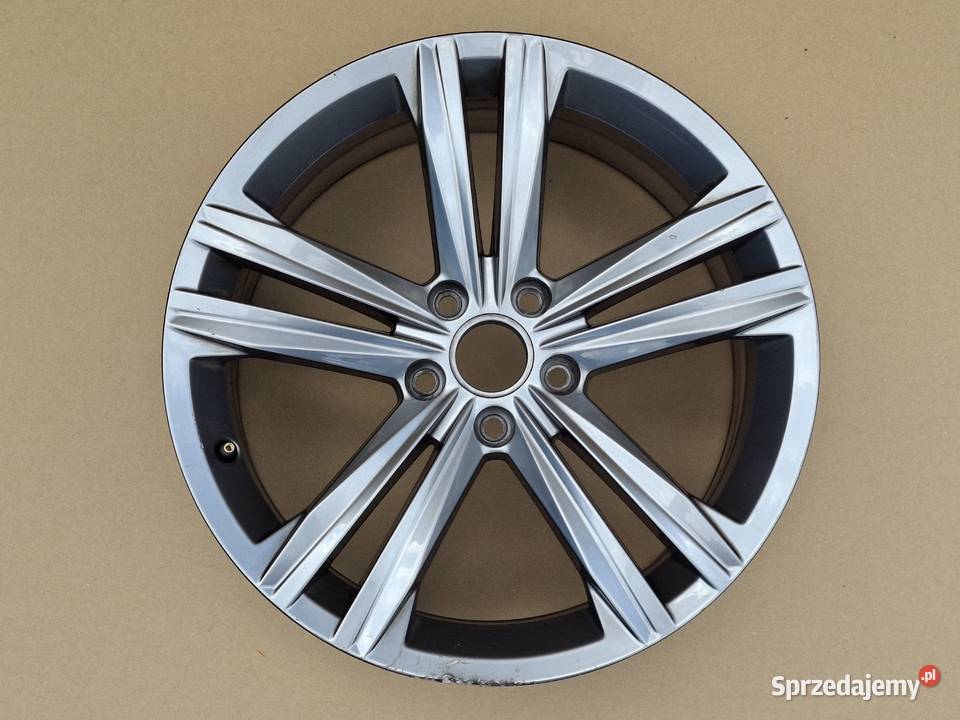 VW ARTEON FELGA ALUFELGA 18 5X112 8J ET40