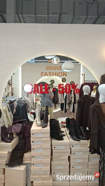 Montaż reklam oklejanie witryn łódzkie Łódź