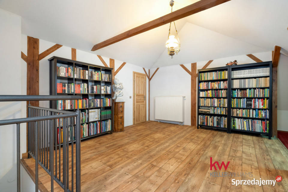 sprzedaży domu wolnostojącego 310m2 Chyby Sprzedaż wielkopolskie