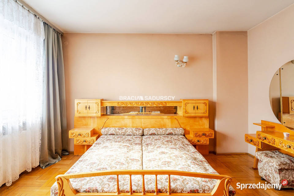 Dom bliźniak 15172m2 Kraków 3 piętra i więcej