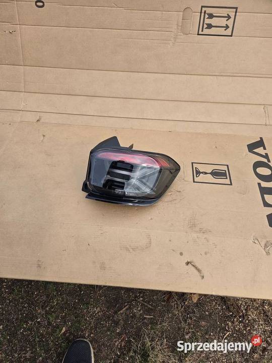 lampa prawa prawy tylna tył Jeep Avenger osobowe sprzedam