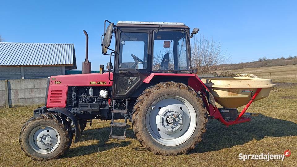 Ciągnik rolniczy Belarus 820