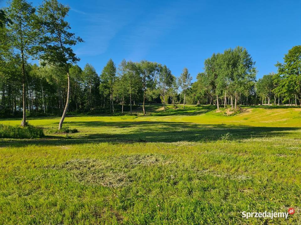 Budowlana z mediami na szlaku