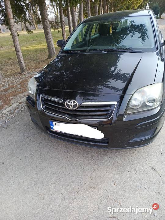 Sprzedam Toyota Avensis 16 z polskiego salonu 280km