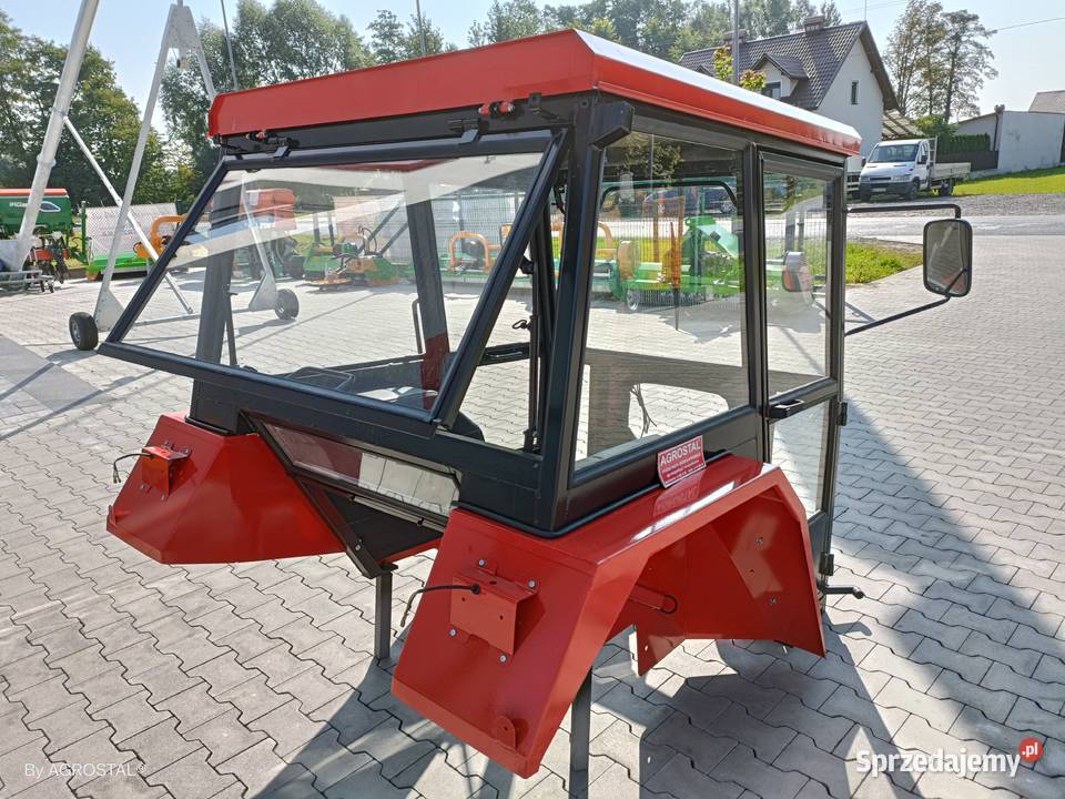 KABINA URSUS C330 SZYSZKA z błotnikami Tarnogród