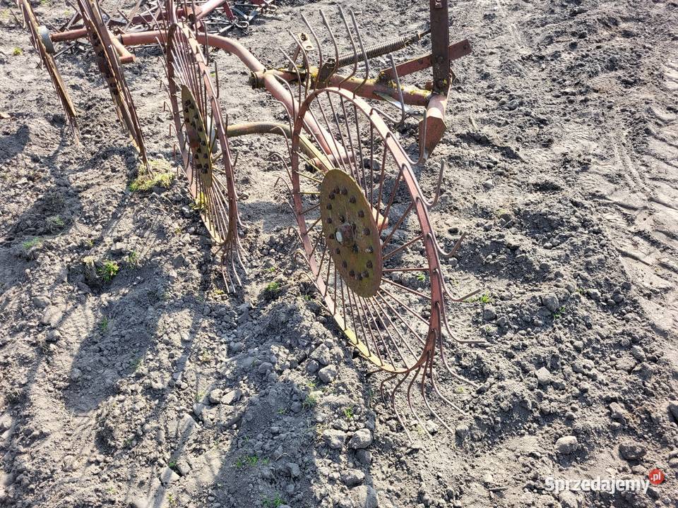 Zgrabiarka zawieszana przewracarka Wiskitki