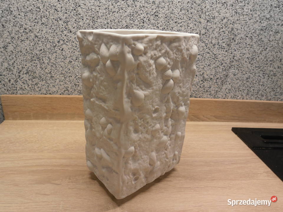 Porcelanowy wazon biskwitowy muszle Raszków sprzedam