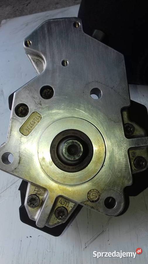 Pompa wtryskowa 0445 010 031 8200055072 19 dci Jaworzno sprzedam